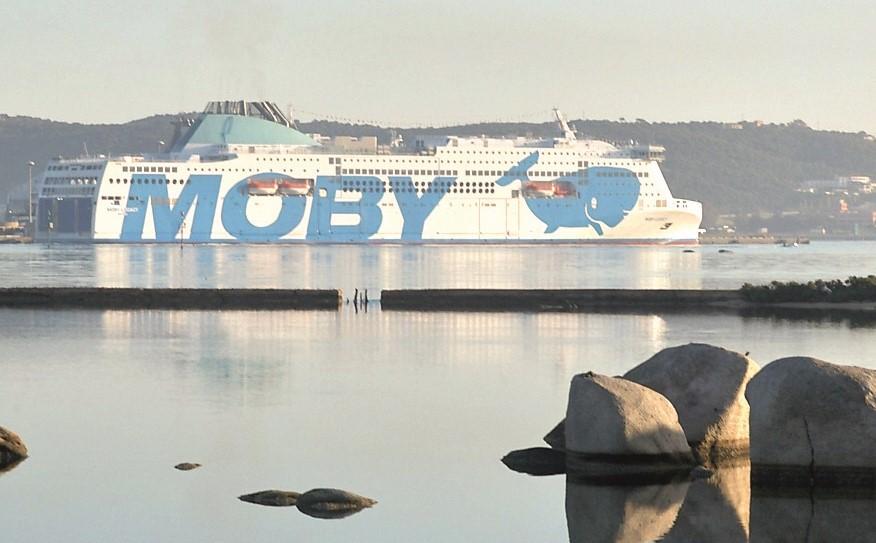 Caro trasporti, un viaggio in nave ad agosto tra Genova e Olbia supera i 1.300 euro