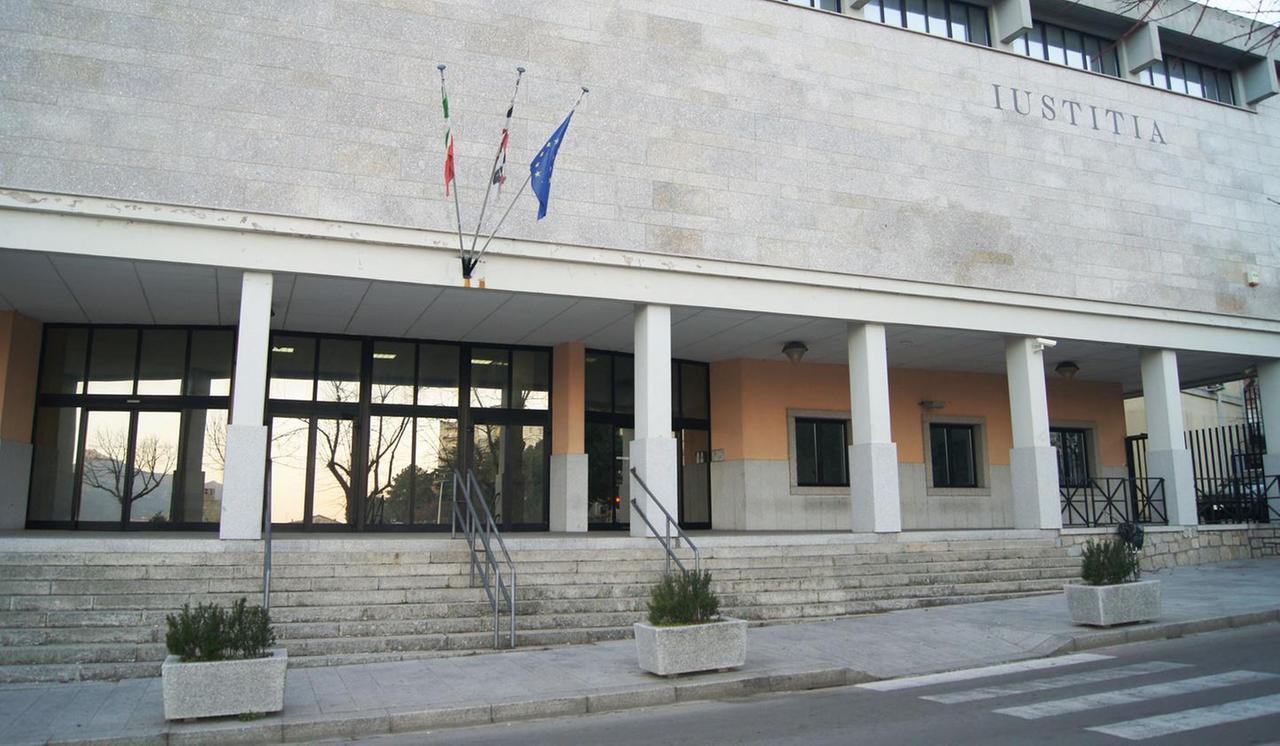 Processo Grillo, oggi a Tempio riprende l’esame di Francesco Corsiglia