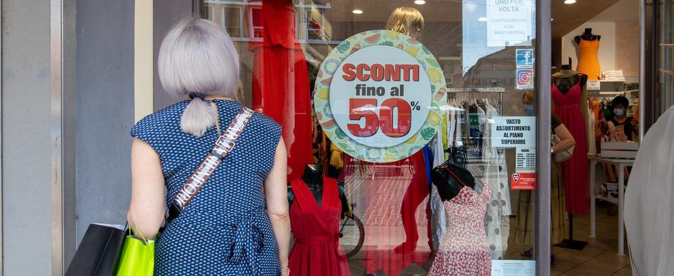 A Ferrara i saldi procedono a ritmo ridotto