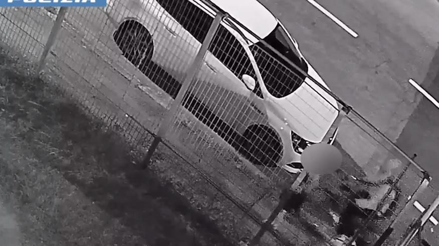 Molestatore sessuale seriale a Ferrara, tre ragazze vittime: arrestato l’uomo