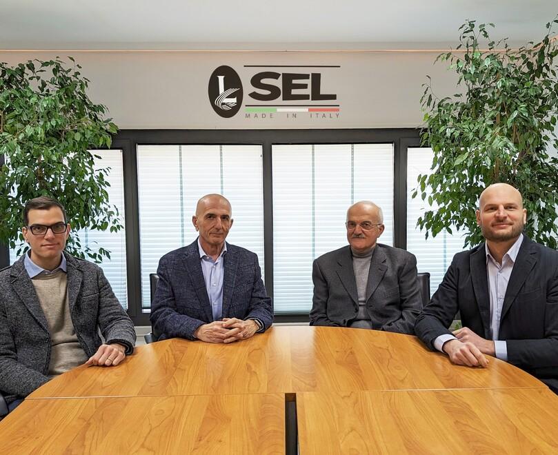 La dirigenza della Sel Spa partner sponsor della Fabo Herons per la prossima
stagione
