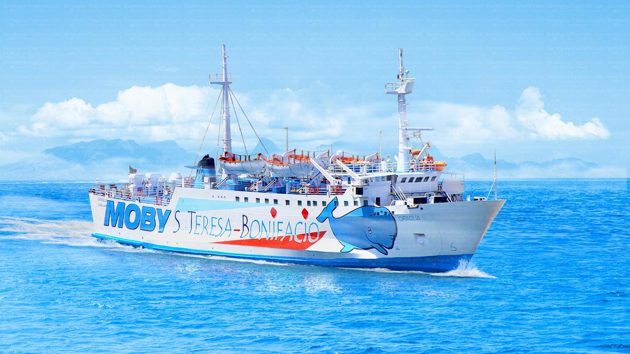 Santa Teresa-Bonifacio, il traghetto Giraglia pronto a ripartire
