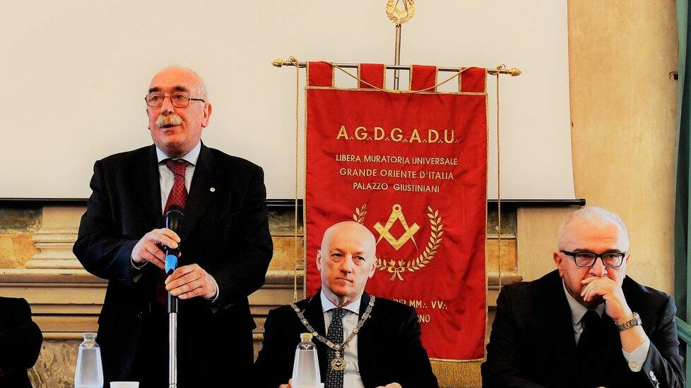 Livorno, gli 80 anni al Massimo (Bianchi): «Politica e massoneria la mia vita. Vi racconto quella volta ad Hammamet»<br>