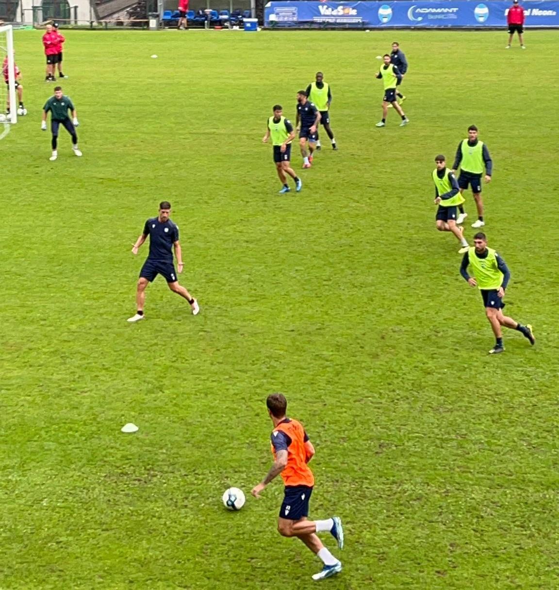 Spal, pioggia e tutti a lezione da mister Dossena