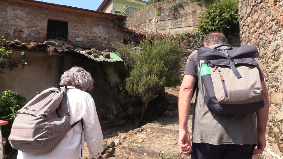 Lucca, piace il turismo riflessivo: è “invasione” di pellegrini. I luoghi più gettonati