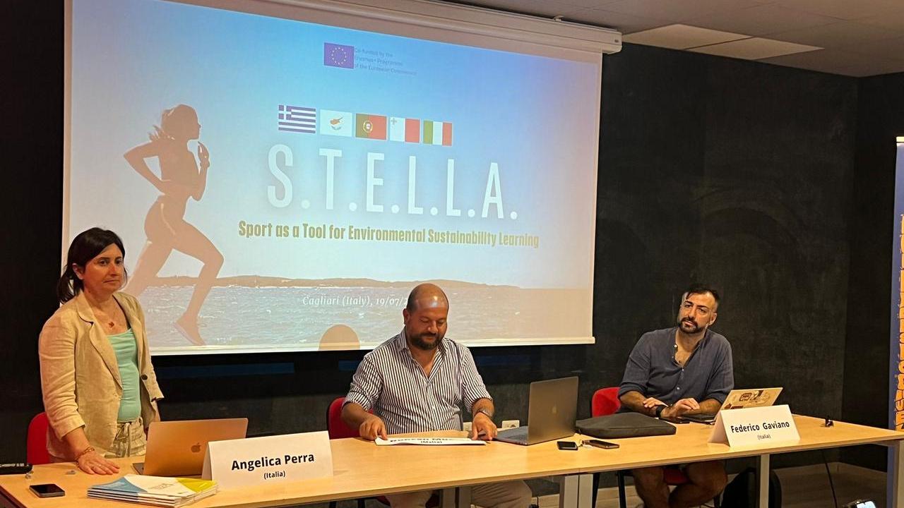 Da sinistra Angelica Perra presidente Tdm, Duncan Muscat di Tdm Malta e Federico Gaviano responsabile del progetto