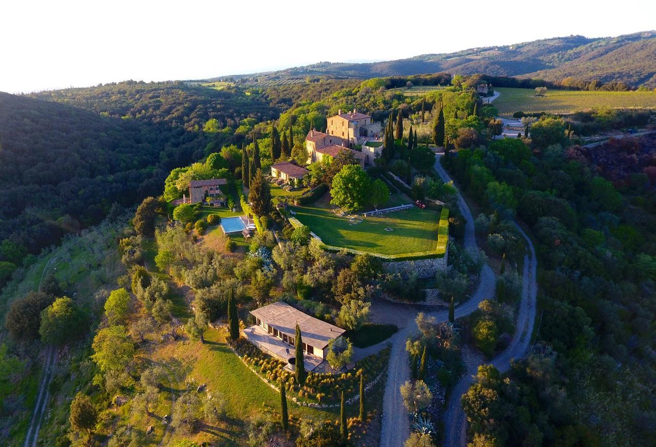 
	Il Castello di Vicarello (foto dal profilo Facebook della struttura)

