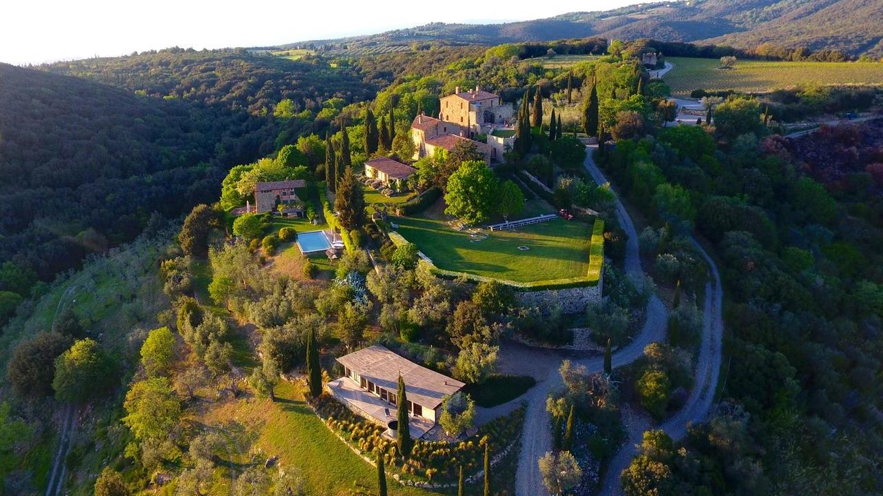 Il Castello di Vicarello (foto dal profilo Facebook della struttura)
