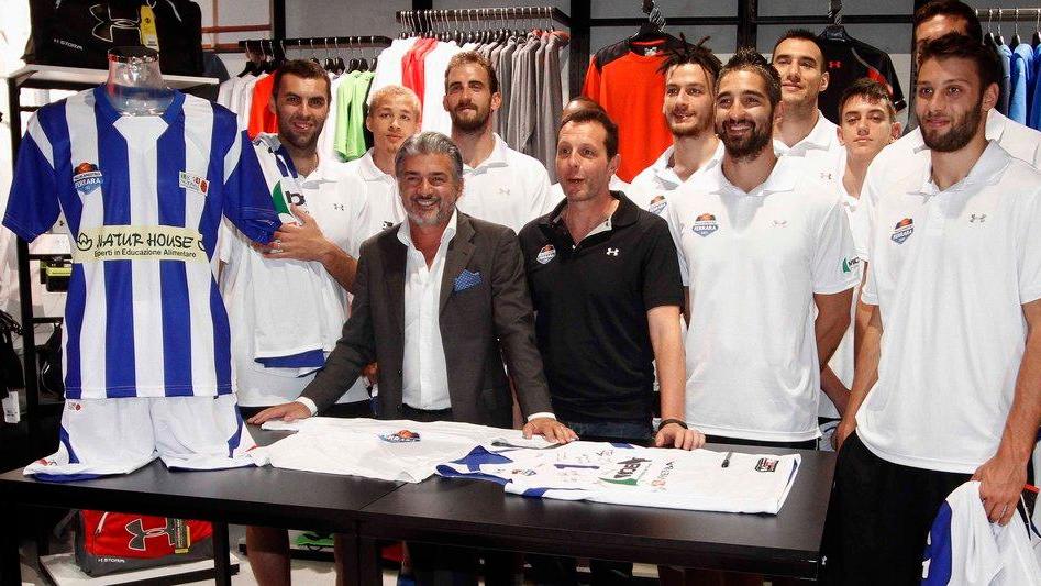 Da ProShop presentate le maglie da gara