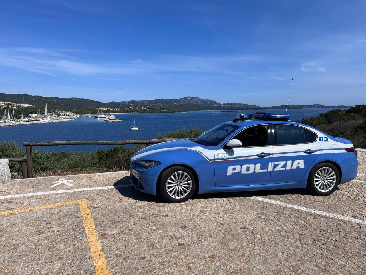 Olbia, emergenza passaporti: «Mesi di attesa per ottenerli»