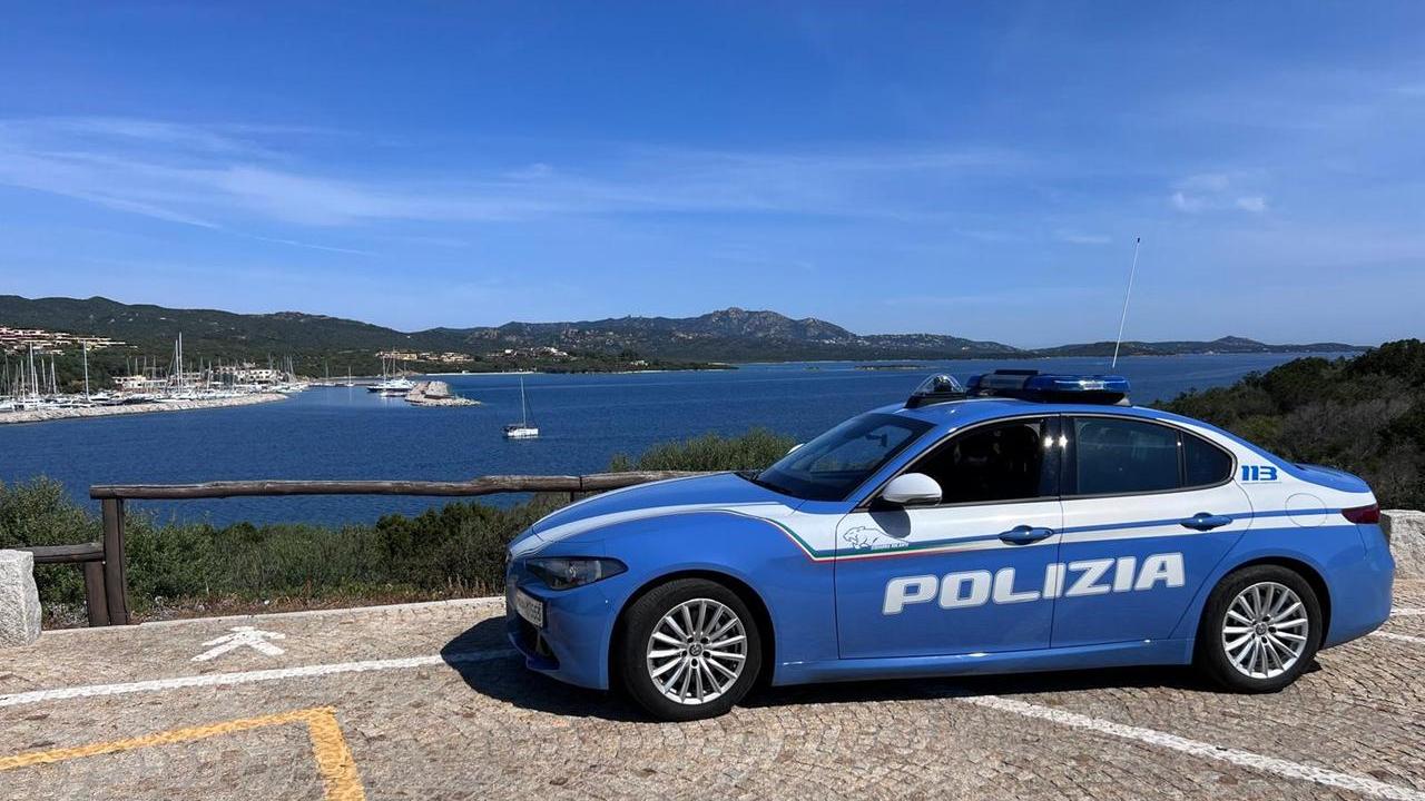 Olbia, emergenza passaporti: «Mesi di attesa per ottenerli»