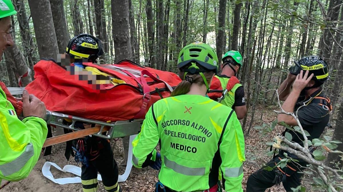 Cade in mountain bike a Febbio, ferito un 23enne