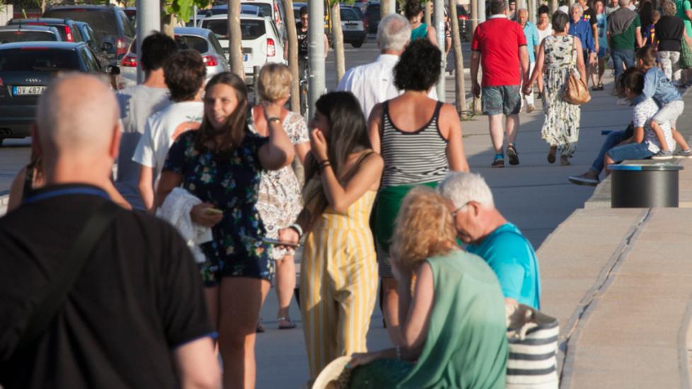 Turismo: Alghero tiene, giù Porto Torres, per gli alberghi numeri record
