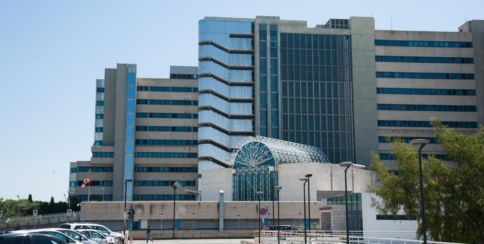 Black out all’ospedale Brotzu: stop a tutti gli interventi 