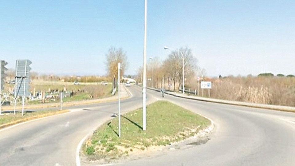 Settembre di disagi al Romito tra la rotatoria e i marciapiedi