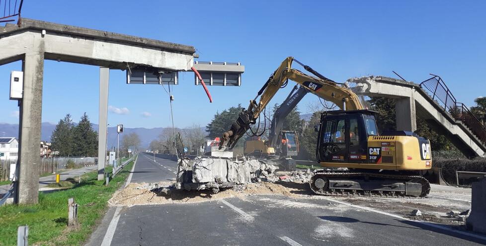 «Nessuna soluzione a 5 mesi dalla demolizione del ponte»