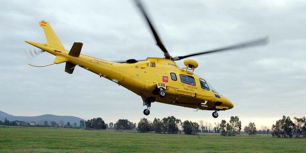 Abetone, in bici contro un albero: grave un 35enne. L’incidente davanti agli amici