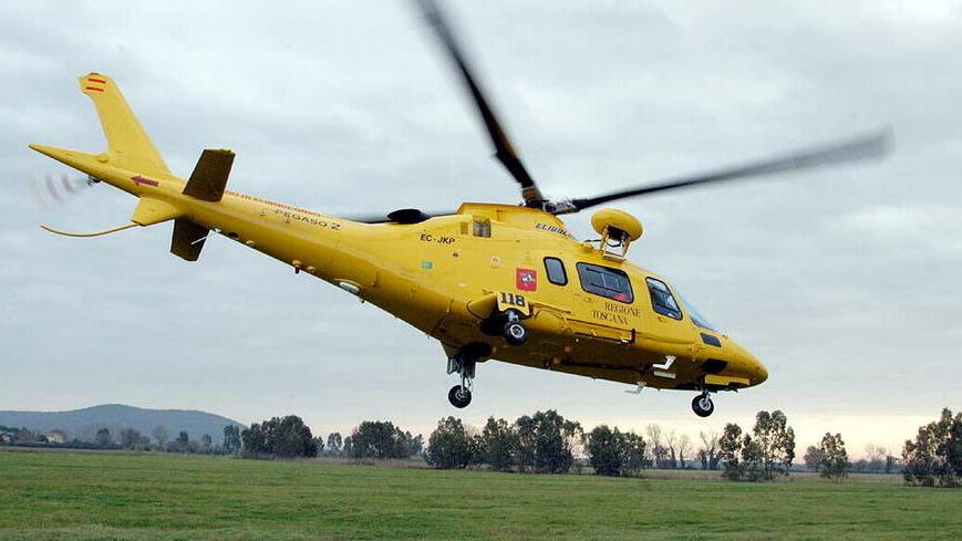 Abetone, in bici contro un albero: grave un 35enne. L’incidente davanti agli amici