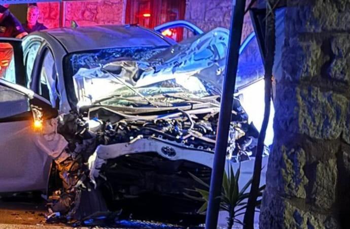 Terribile schianto nella notte: due morti a Escalaplano. Gravi due bambini