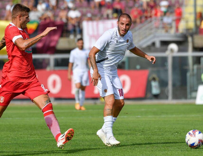 Nella foto Matteo Frati, 29 anni, 13 presenze e 3 gol nell’ultima stagione a Livorno