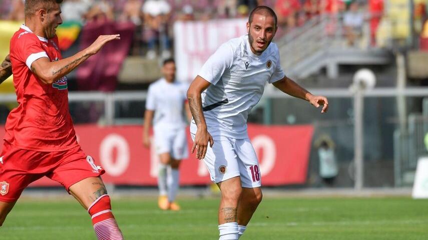 Nella foto Matteo Frati, 29 anni, 13 presenze e 3 gol nell’ultima stagione a Livorno