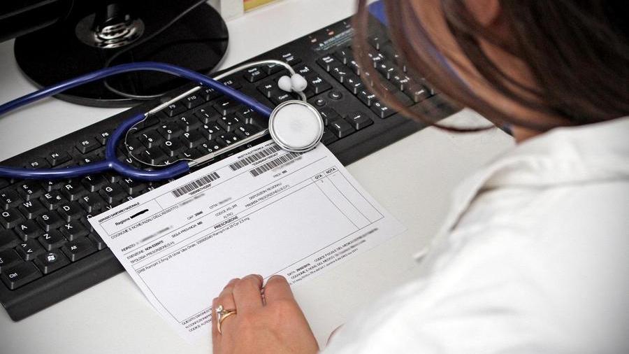 Sanità Toscana, giornata di problemi per avere le ricette elettroniche dal medico