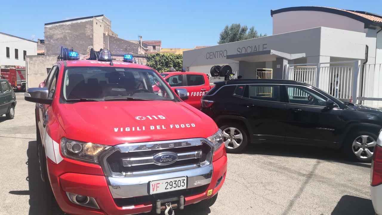 Incendio al centro sociale di Magomadas, spento dopo pochi istanti per una coincidenza