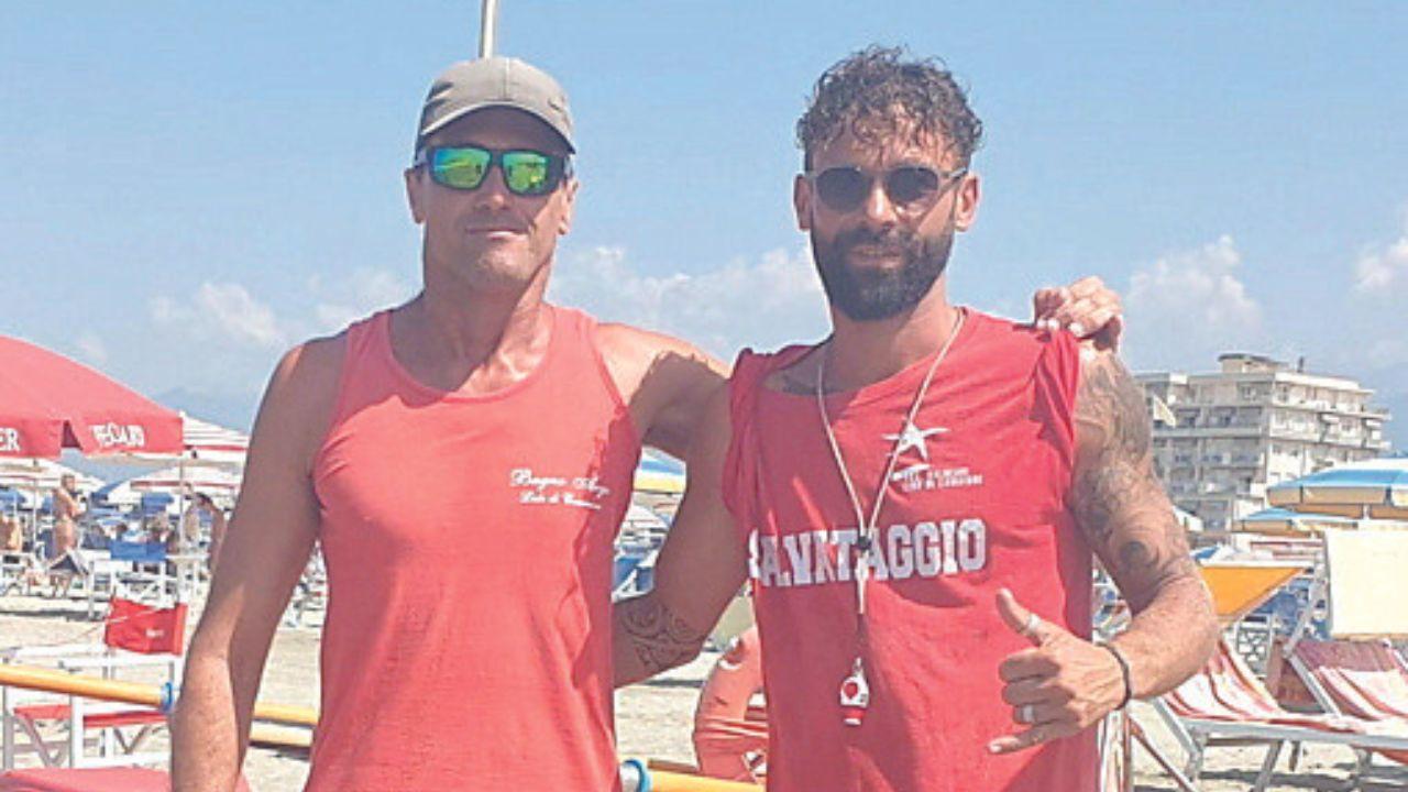 Da sinistra Alessandro Stagnari del bagno Argo e Damiano Ruffino dello stabilimento Davide