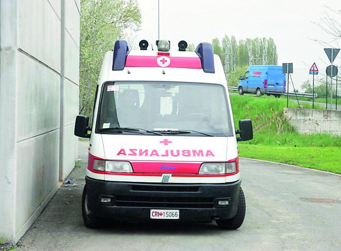 Motociclista muore in un incidente