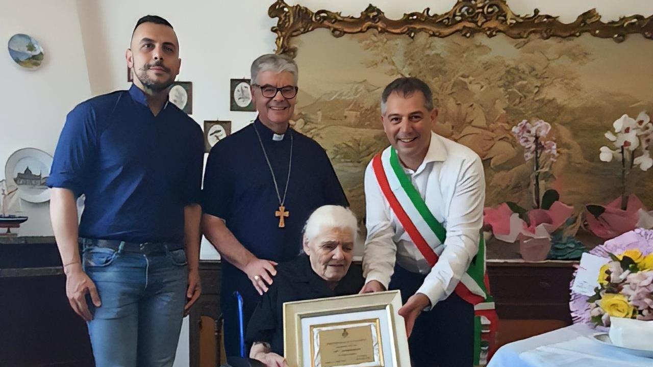Padru in festa: zia Francesca Gusinu ha compiuto cento anni