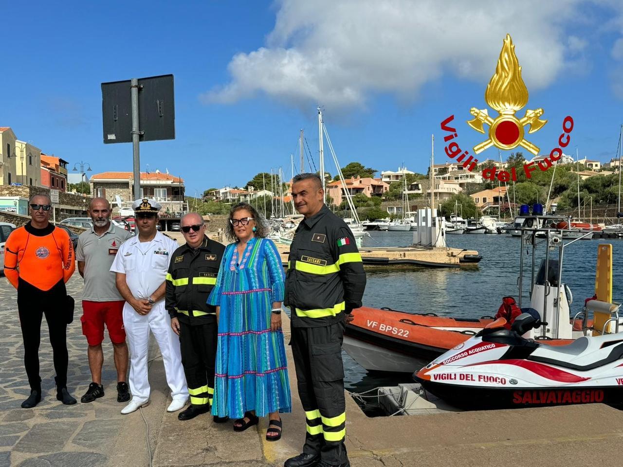 Stintino, vigili del fuoco in prima linea per la sicurezza in mare con due moto d’acqua e un gommone