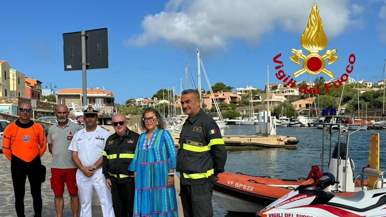 Stintino, vigili del fuoco in prima linea per la sicurezza in mare con due moto d’acqua e un gommone
