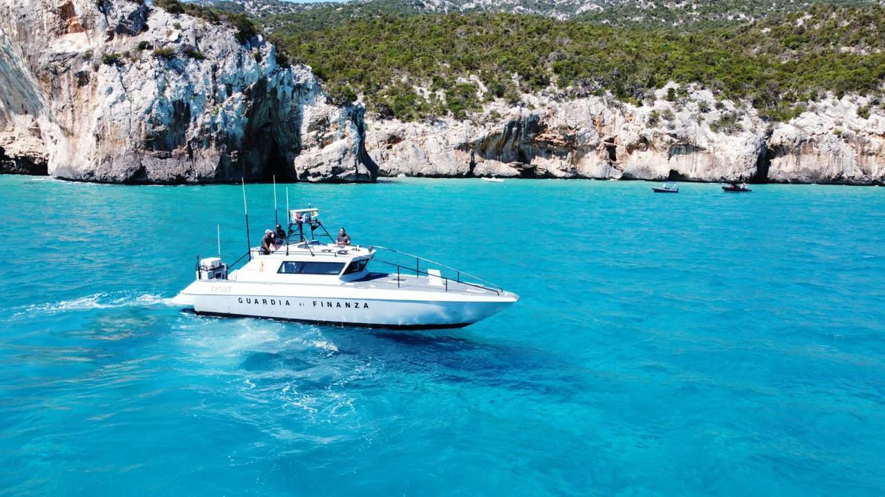Cala Goloritzè, turista soccorso dalla motovedetta della Guardia di finanza