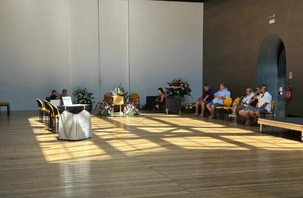 La camera ardente in sala Allegri all’interno dell’ex Ilva