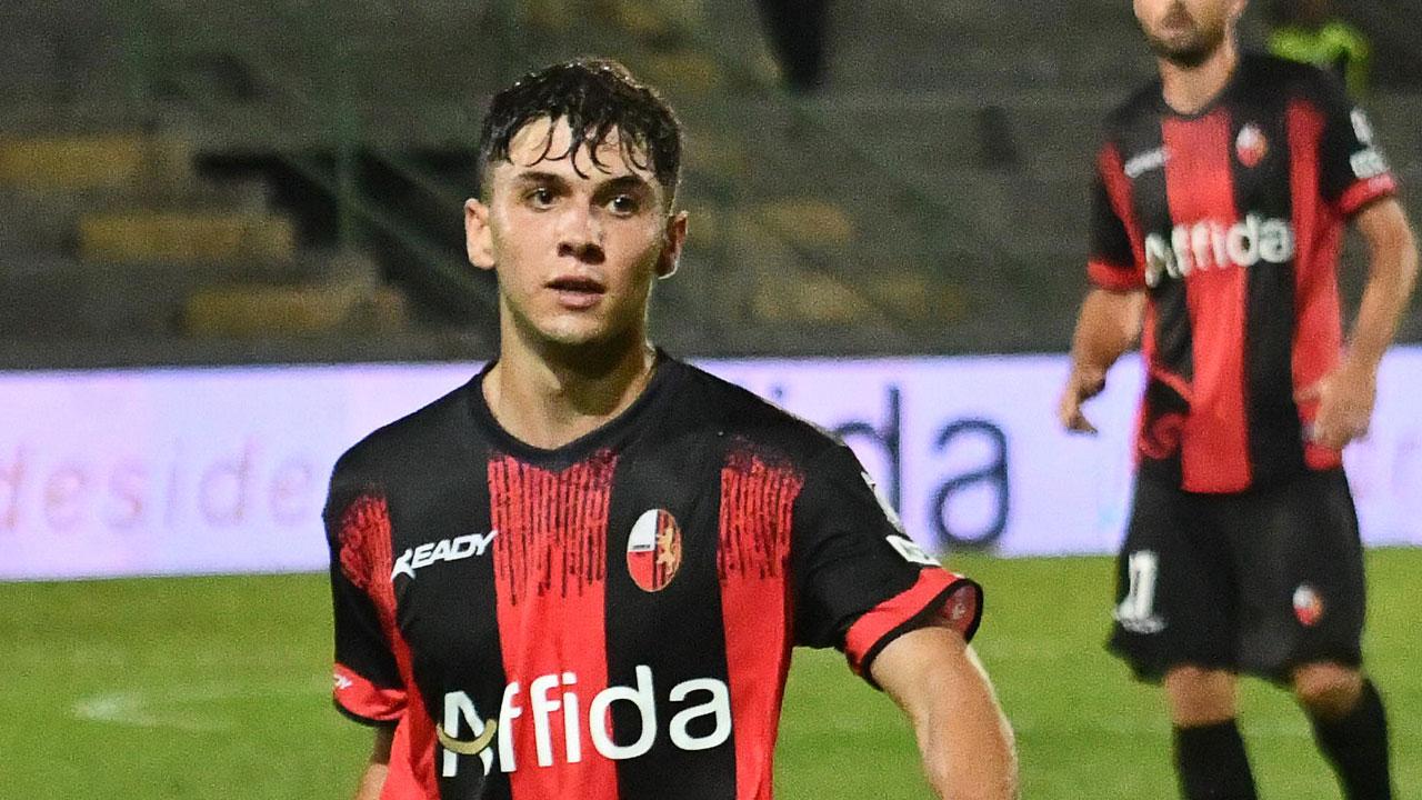 Simone Cangianiello, 20 anni potrebbe tornare a indossare la casacca rossonera