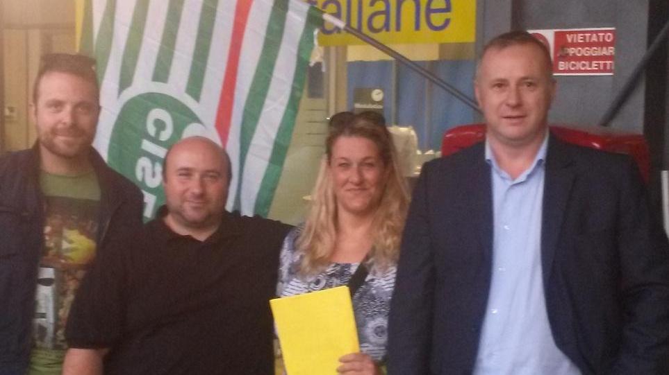 Poste, il sit-in dei sindacati «Poco personale»
