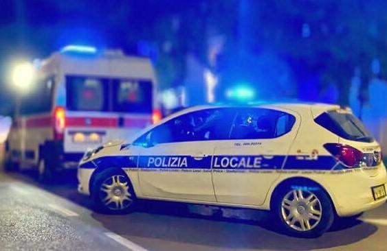 Modena, schianto tra moto e bici elettrica: due feriti gravi