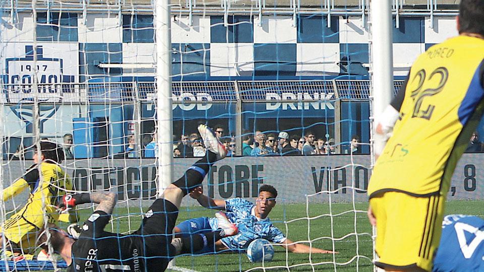 (dal sito ufficiale del Como) Adrian Semper