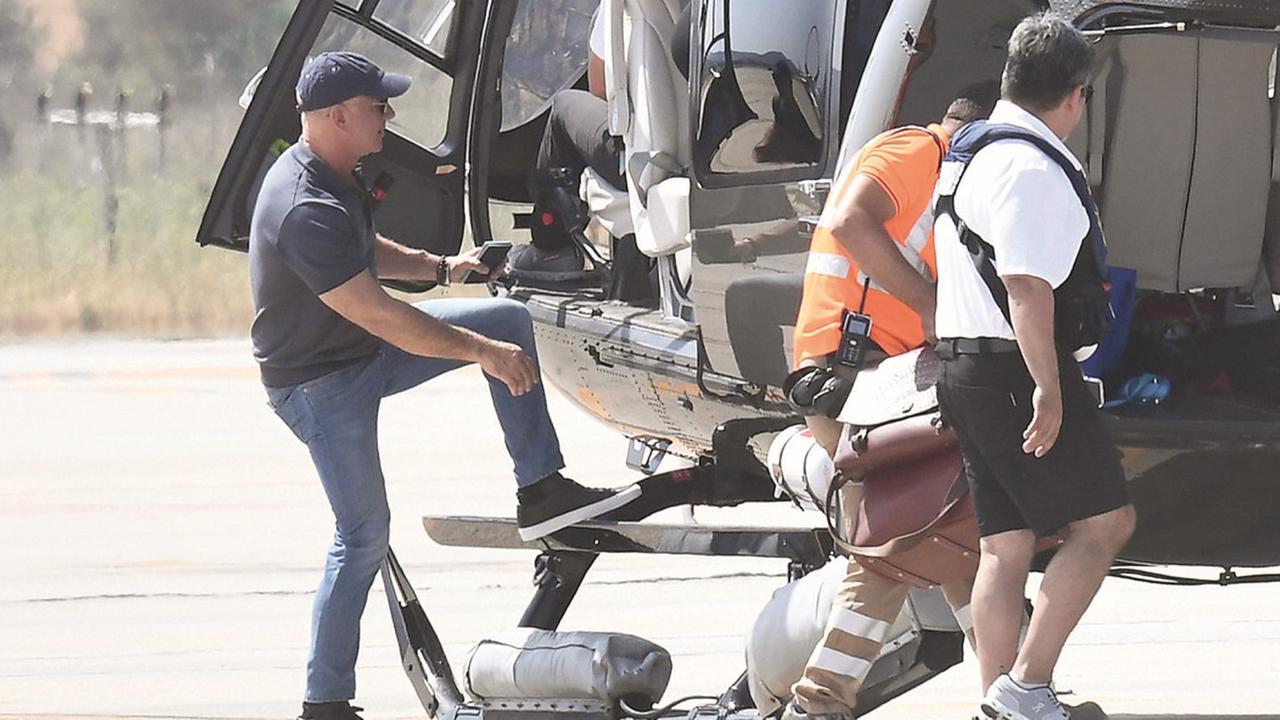 Jeff Bezos è atterrato a Olbia: tappa a Porto Rotondo e in barca verso Orosei