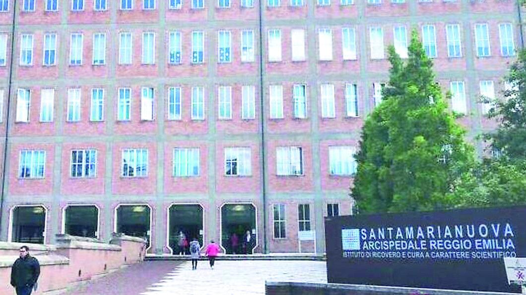 Molestie a una specializzanda modenese: medico sospeso per 15 giorni