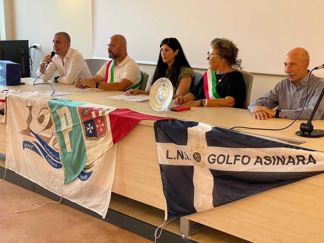 Stintino, un francobollo per il viaggio del Postale