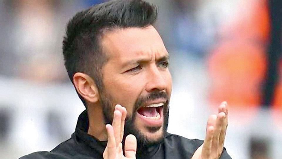 Francesco Farioli sulla panchina del Nizza