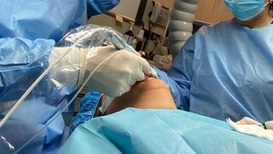 L'intervento di un dentista (foto di repertorio)