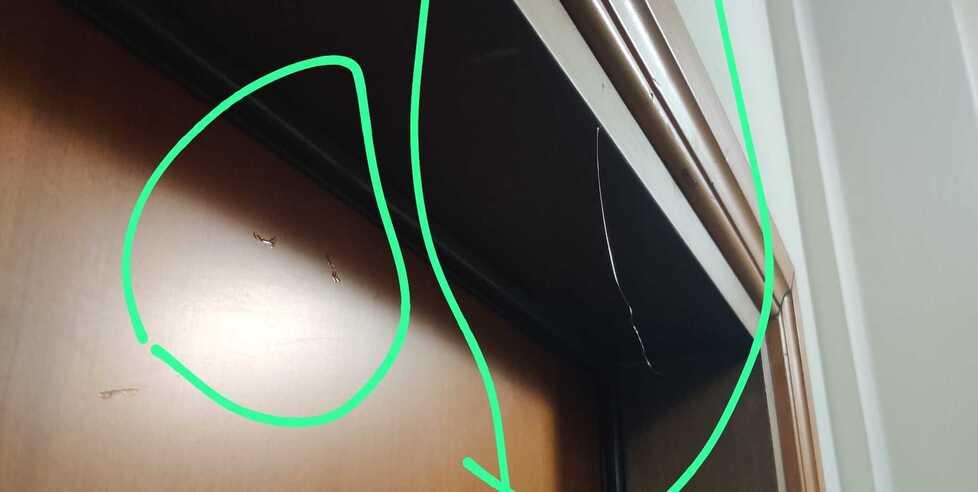 Fili di colla sulle porte di casa: l’ultima trovata dei ladri d’estate