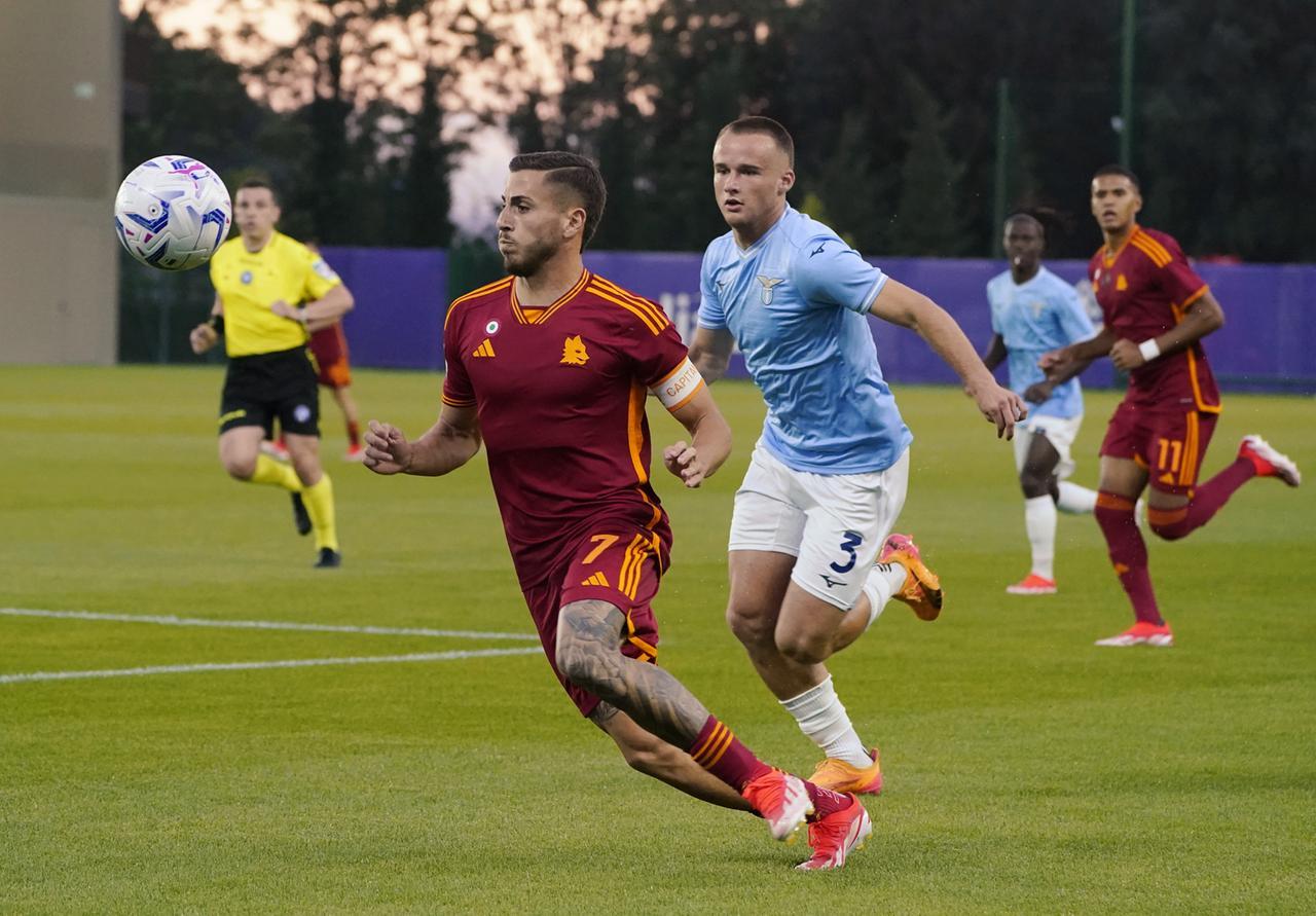 
	Cherubini, in primo piano, in azione

