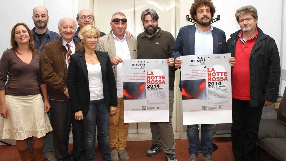 Arriva la prima Notte Rossa Spettacoli, tornei e aperitivi