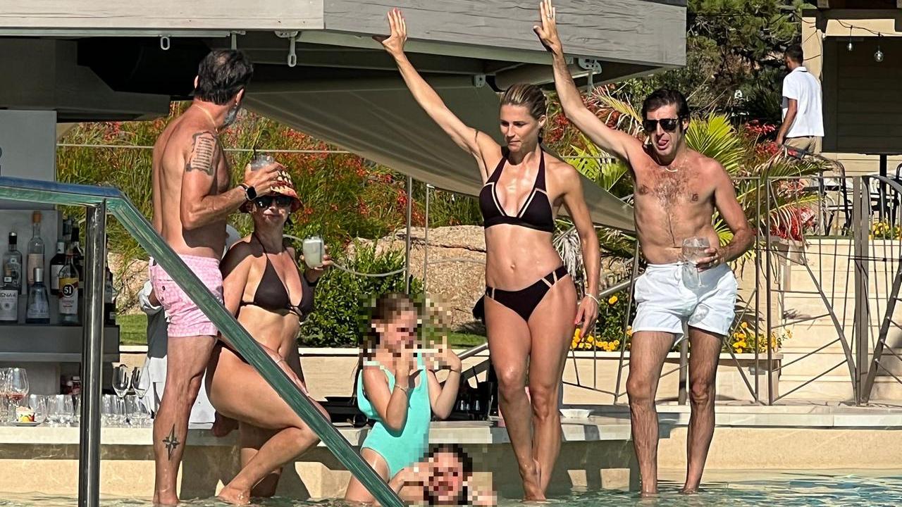 Vacanze in famiglia in Sardegna per Michelle Hunziker