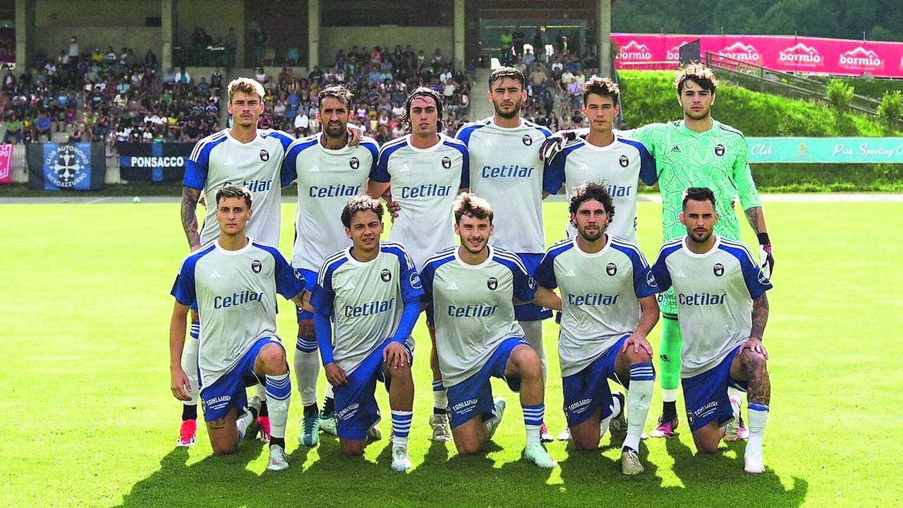 La formazione iniziale del Pisa (foto Pisa SC)