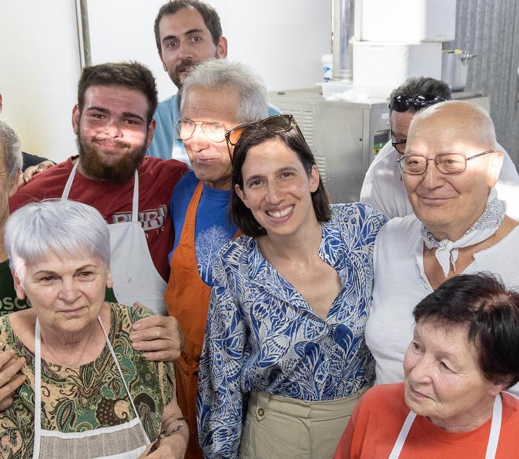 La segretaria del Pd Elly Schlein torna alla Festa di Villalunga