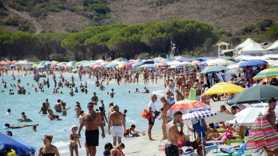 Viaggi, spiagge, alloggi: la vacanza in Sardegna è sempre più cara